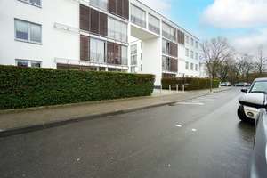 Düsseldorf: Große Traumwohnung mit Blick ins Grüne im Herzen von Oberkassel – Die vollständige Adresse der Immobilie erhältst du vom Anbieter., 40547 Niederkassel, Düsseldorf – Vorschaubild 22