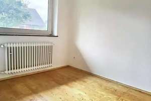 Wohnen mit Charakter: Modernisiertes Reihenhaus in Hamburg-Osdorf – Die vollständige Adresse der Immobilie erhältst du vom Anbieter., 22589 Osdorf, Hamburg – Vorschaubild 8