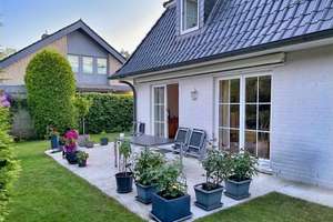 Ihr Rückzugsort im Grünen – stilvolles Einfamilienhaus in Hamburg-Lemsahl – Die vollständige Adresse der Immobilie erhältst du vom Anbieter., 22397 Lemsahl-Mellingstedt, Hamburg – Vorschaubild 7