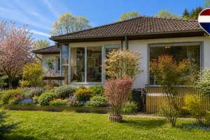 Einfamilienhaus in Berlin-Lichtenrade mit Keller, Garage, 5 Zimmer|596 m² Grundstück|Kamin & Garten! – Die vollständige Adresse der Immobilie erhältst du vom Anbieter., 12305 Lichtenrade, Berlin – Vorschaubild 2