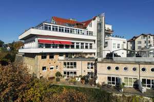 STILVOLLE 3-ZIMMER-WOHNUNG IN EXPONIERTER DRESDNER PREMIUMLAGE – Die vollständige Adresse der Immobilie erhältst du vom Anbieter., 1324 Bühlau/Weißer Hirsch, Dresden – Vorschaubild 20