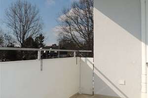 3-Zimmer-Wohnung mit tollem Grundriss und Balkon – Lehrter Str. 23, 30559 Anderten, Hannover – Vorschaubild 2