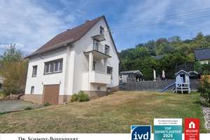 Umfangreich saniertes Einfamilienhaus in familienfreundlicher Lage von Siegen-Eiserfeld!