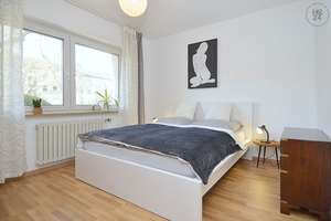 Liebevoll möblierte 2-Zimmer Wohnung mit Balkon und Internet in Wiesbaden-Biebrich – Die vollständige Adresse der Immobilie erhältst du vom Anbieter., 65187 Biebrich, Wiesbaden – Vorschaubild 2