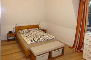 Courtagefrei: Helle und zentral gelegene DG-Maisonette-Wohnung mit Galerie und Sonnenterrasse – Die vollständige Adresse der Immobilie erhältst du vom Anbieter., 22391 Wellingsbüttel, Hamburg – Vorschaubild 7