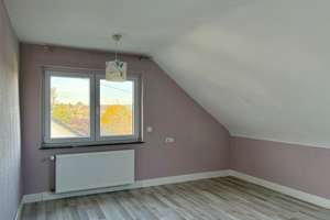 **Wohnhaus mit Doppelgarage und Garten im Grünen mit viel Platz** – Die vollständige Adresse der Immobilie erhältst du vom Anbieter., 54597 Burbach – Vorschaubild 13