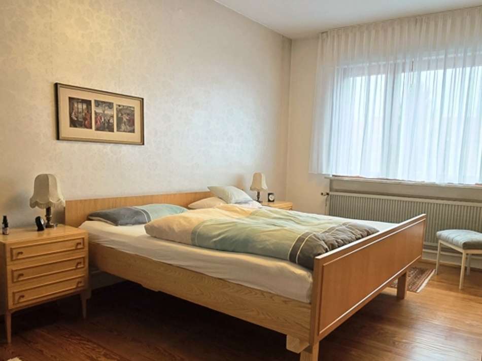 Wohnung 2. OG: Schlafzimmer