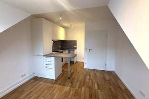 Neu ausgebautes Dachgeschoß, ideale Singlewohnung zur Miete in Hamburg Eimsbüttel - Wentzel Dr. – Steenwisch 91, 22527 Stellingen, Hamburg – Vorschaubild 3