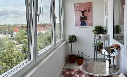 Stilvoll sanierte Traum'einraum'wohnung mit Loggia – ein ideales Renditeobjekt
