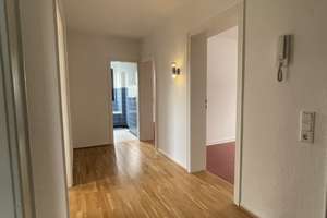 Sonnige 3-Zimmer-Wohnung mit EBK in Westenfeld, Sackgasse – Heribertistraße 9, 44866 Wattenscheid-Mitte, Bochum – Vorschaubild 1