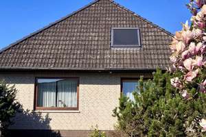 Willkommen in Ihrem neuen Zuhause.
Geräumiges und gepflegtes 7-Zimmer-Haus – Die vollständige Adresse der Immobilie erhältst du vom Anbieter., 22397 Lemsahl-Mellingstedt, Hamburg – Vorschaubild 2