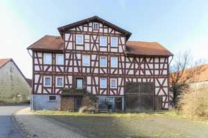 Charmantes Fachwerkhaus inkl. Scheune mit eigenem Garten im Zentrum von Windhausen – Vogelsbergkreis – Vorschaubild 1