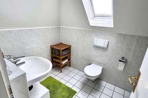 Exklusive 5-Zimmer-Wohnung mit großem Süd-Balkon, Aufzug, EBK und Tiefgarage – Johann-Sebastian-Bach-Straße 32, 65193 Nordost, Wiesbaden – Vorschaubild 15