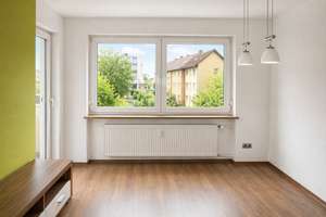 Vermietete 4-Zi.-Wohnung mit sonnigem Balkon in Großreuth b. Schweinau, Nürnberg – Die vollständige Adresse der Immobilie erhältst du vom Anbieter., 90431 Großreuth bei Schweinau, Nürnberg – Vorschaubild 3