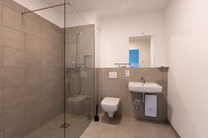 Exklusives Familienwohnen mit Terrasse im Nine West Living! Großzügige 5-Zimmer-Wohnung mit Terrasse – Die vollständige Adresse der Immobilie erhältst du vom Anbieter., 14612 Falkensee – Vorschaubild 8
