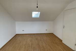 Ab sofort bezugsfrei –  Dachgeschosswohnung in beliebter Lage der Mainzer Neustadt. – Adam-Karillion-Straße 00, 55118 Neustadt, Mainz – Vorschaubild 21