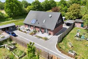 ELEGANTES RAUMWUNDER IN RUHIGER LAGE – NEUWERTIGES LUXURIÖSES TRAUMHAUS MIT TERRASSE UND GARTEN – Friesland (Kreis) – Vorschaubild 3