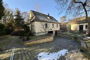 Viel Platz für Familie – freistehendes Einfamilienhaus mit Terrasse, Garage und schönem Garten! – Die vollständige Adresse der Immobilie erhältst du vom Anbieter., 4509 Delitzsch – Vorschaubild 2