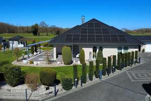 Barrierefreier Premium-Bungalow mit PV,  XXL-Garage & großem Grundstück in Westerstede - Ocholt