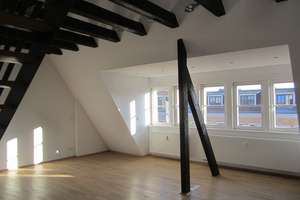 Stylische Dachwohnung Citynah