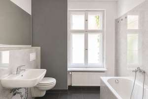 Altbau mit Balkon: Großzügig wohnen im Westfälischen Viertel – Krefelder Straße 17, 10555 Moabit, Berlin – Vorschaubild 9