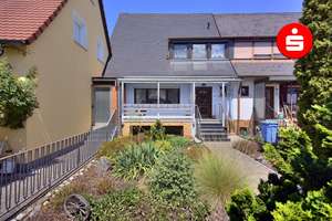 Gepflegtes Reihenmittelhaus mit Wintergarten und Garage in familienfreundlicher Lage in Nürnberg Ge