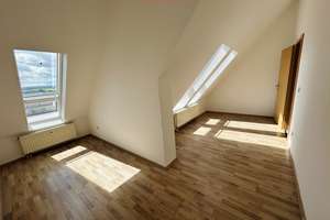 Schöne, sonnige Maisonettewohnung im Mehrfamilienhaus mit Erzgebirgsblick in Hohenstein-Ernstthal – Ottostraße 16, 9337 Hohenstein-Ernstthal – Vorschaubild 7