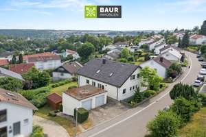 360°|Gepflegtes Dreifamilienhaus mit Garagen in begehrter Lage und herrlicher Aussicht in Sigmaringe – Die vollständige Adresse der Immobilie erhältst du vom Anbieter., 72488 Sigmaringen – Vorschaubild 1