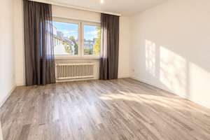Helle 2-Zimmer-Wohnung mit offener Küche und Balkon – 60385 Bornheim, Frankfurt am Main – Vorschaubild 5