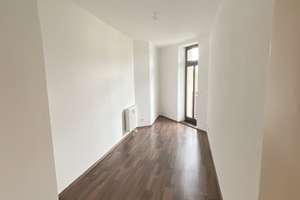 Die ist es! + Vermietete 3 Zimmer in Gohlis + Sonniger Westbalkon + Dunkles Laminat + Bad mit Wanne – Breitenfelder Straße 81, 4157 Gohlis-Mitte, Leipzig – Vorschaubild 9
