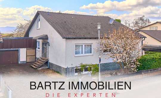 Lichtdurchflutetes Einfamilienhaus mit Wohnkomfort auf einer Ebene, Terrasse und Garten