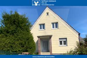 Renoviertes Ein-/Zweifamilienhaus mit großzügigem Garten in Fremdingen – Die vollständige Adresse der Immobilie erhältst du vom Anbieter., 86742 Fremdingen – Vorschaubild 1