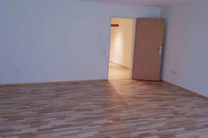 Große Terrasse in ruhiger Lage lädt zum Entspannen ein! – 51381 Lützenkirchen, Leverkusen – Vorschaubild 3