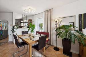 Schicke Doppelhaushälfte mit Garage, Pool und traumhafter Aussicht – Die vollständige Adresse der Immobilie erhältst du vom Anbieter., 63549 Ronneburg – Vorschaubild 9