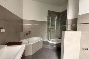 Lichtdurchflutete 3-Zimmer-Altbau-Wohnung mit großer Wohnküche! – 60599 Sachsenhausen-Süd, Frankfurt am Main – Vorschaubild 5