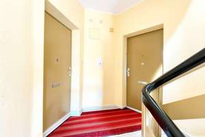 Denkmalgeschützter wunderschöner Altbau | 122m2 | 4 Zimmer | 2 Bäder | 2 Südbalkone | Volksparkblick – Die vollständige Adresse der Immobilie erhältst du vom Anbieter., 10715 Wilmersdorf, Berlin – Vorschaubild 15