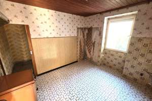 FAMILIENHAUS MIT 5 ZIMMERN, KÜCHE MIT GROßER VORRATSKAMMER, KLEINER GARTEN UND TERRASSE... – Die vollständige Adresse der Immobilie erhältst du vom Anbieter., 76228 Grünwettersbach, Karlsruhe – Vorschaubild 10
