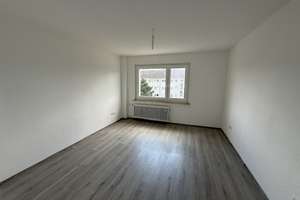 Alleinerziehend mit Kind? Großzügige 2-Zi.-Wohnung mit Balkon in Südlage! DU-Rheinhausen!! – Hölderlinstr. 2, 47226 Rheinhausen-Mitte, Duisburg – Vorschaubild 4