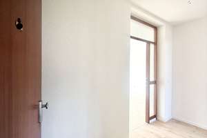 Freie 2,5 Zimmer Wohnung mit Sonnen-Loggia * Energiekl. B * Stellplatz optional * ruhig & zentral – Bahlenstraße 136, 40589 Holthausen, Düsseldorf – Vorschaubild 2