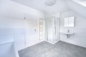 Exklusive Maisonettewohnung mit Aufzug und Panoramablick von der Dachterrasse – Die vollständige Adresse der Immobilie erhältst du vom Anbieter., 7743 Jena-Nord, Jena – Vorschaubild 8
