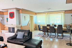 Großzügiges Wohnen auf 3 Etagen mit herrlicher Terrasse in S-Zuffenhausen! – 70435 Zuffenhausen-Mönchsberg, Stuttgart – Vorschaubild 2