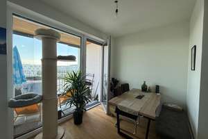 Moderne 3-Zimmer Wohnung mit Loggia mit Blick auf die Alpen