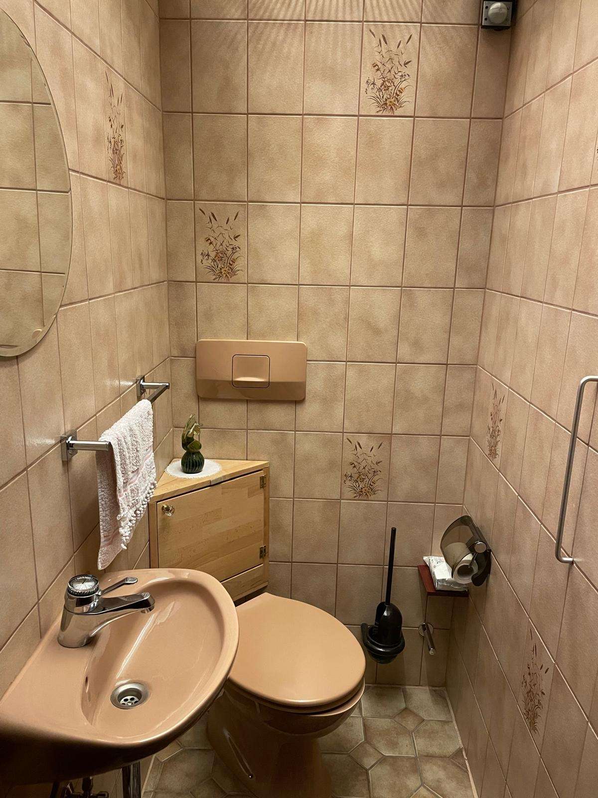 Immobilie in Neckargerach - 1-2-Familienhaus auf traumhaftem Grundstück mit romantischem Schopf - Bild 3