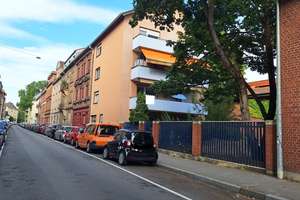 Gemütliche Wohnung mit Balkon sucht handwerklich geschickte Mieter