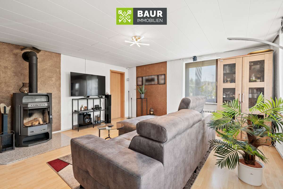 Immobilie in Baienfurt - 360°| Einfamilienhaus mit Einliegerwohnung in zentraler Lage von Baienfurt auf großem Grundstück! - Bild 8