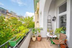 4-Zimmer-Altbau mit großem Sonnenbalkon, Parkett und Stuck zur Eigennutzung – Berlin – Vorschaubild 6