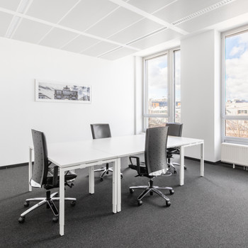 Büro mieten: kleine Flächen & große Einheiten in Regus Westend