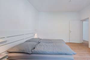 From 16.08 - Bright 2-Bedroom Apartment with Balcony near Preußenpark – Die vollständige Adresse der Immobilie erhältst du vom Anbieter., 10707 Wilmersdorf, Berlin – Vorschaubild 15