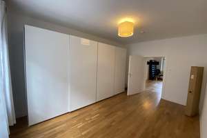 Vollständig renovierte 3-Zimmer-Wohnung mit Balkon in Düsseldorf – Charlottenstr. 32, 40210 Stadtmitte, Düsseldorf – Vorschaubild 2