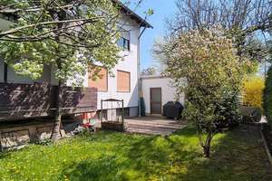 Viel Platz für die ganze Familie in diesem (renovierungsbedürftigen) Zweifamilienhaus in Gröbenzell – Die vollständige Adresse der Immobilie erhältst du vom Anbieter., 82194 Gröbenzell – Vorschaubild 10